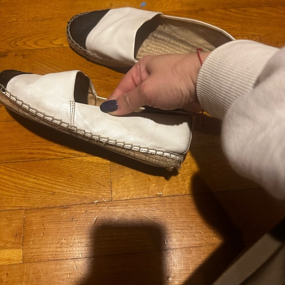 Tory Burch White and Black Espadrille Flats - Picture 6 of 16